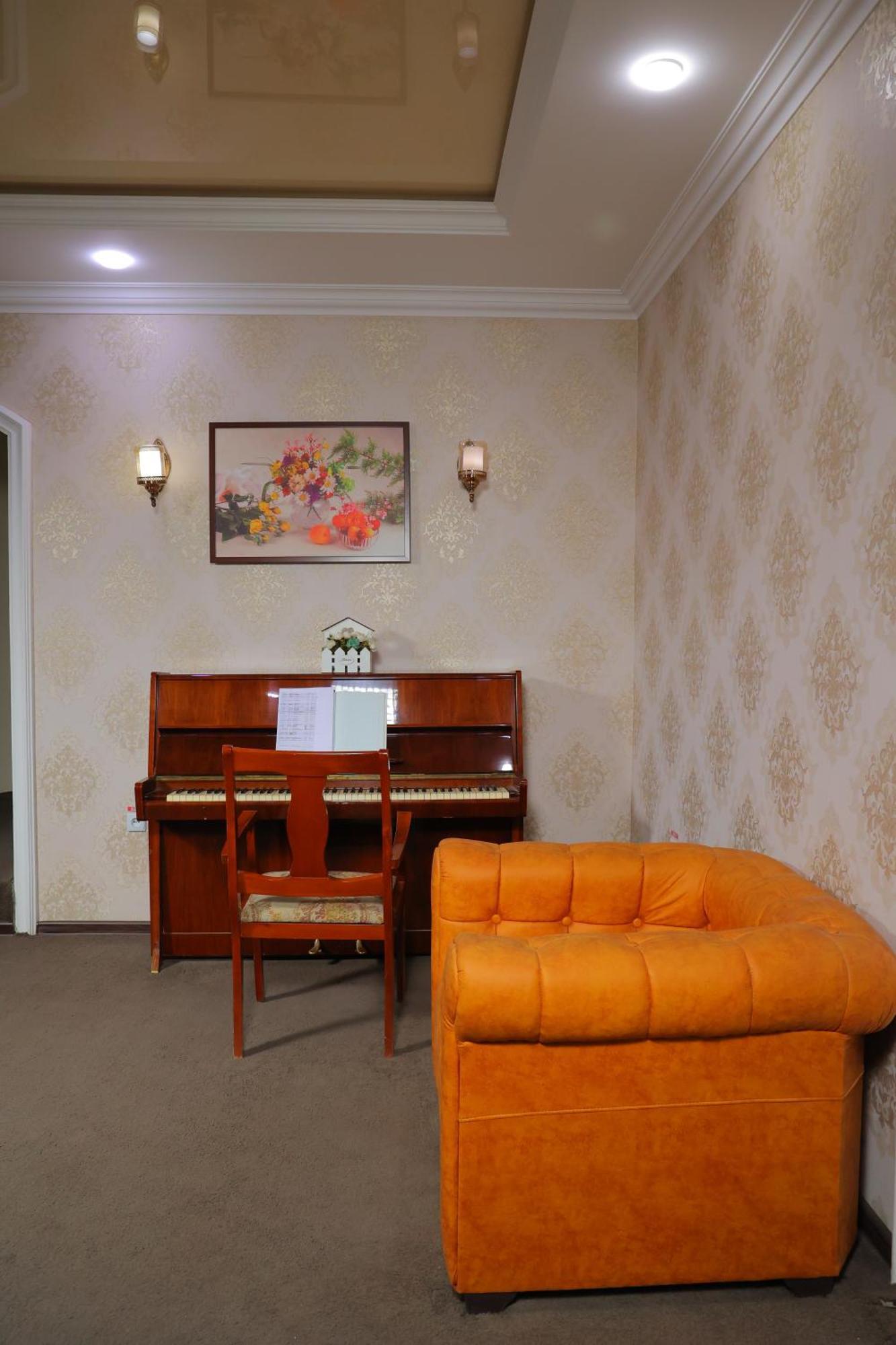 Asson Hotel Termez Exterior foto
